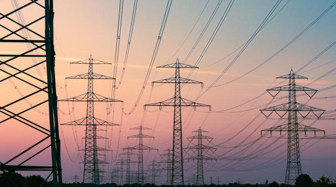 What’s the best way to expand the US electricity grid?