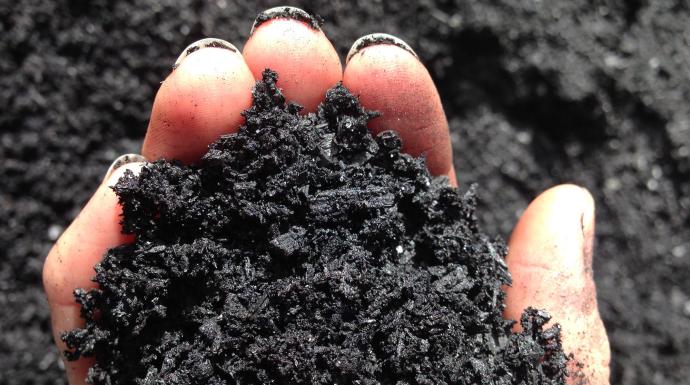 Smart carbon dioxide removal yields economic and environmental benefits